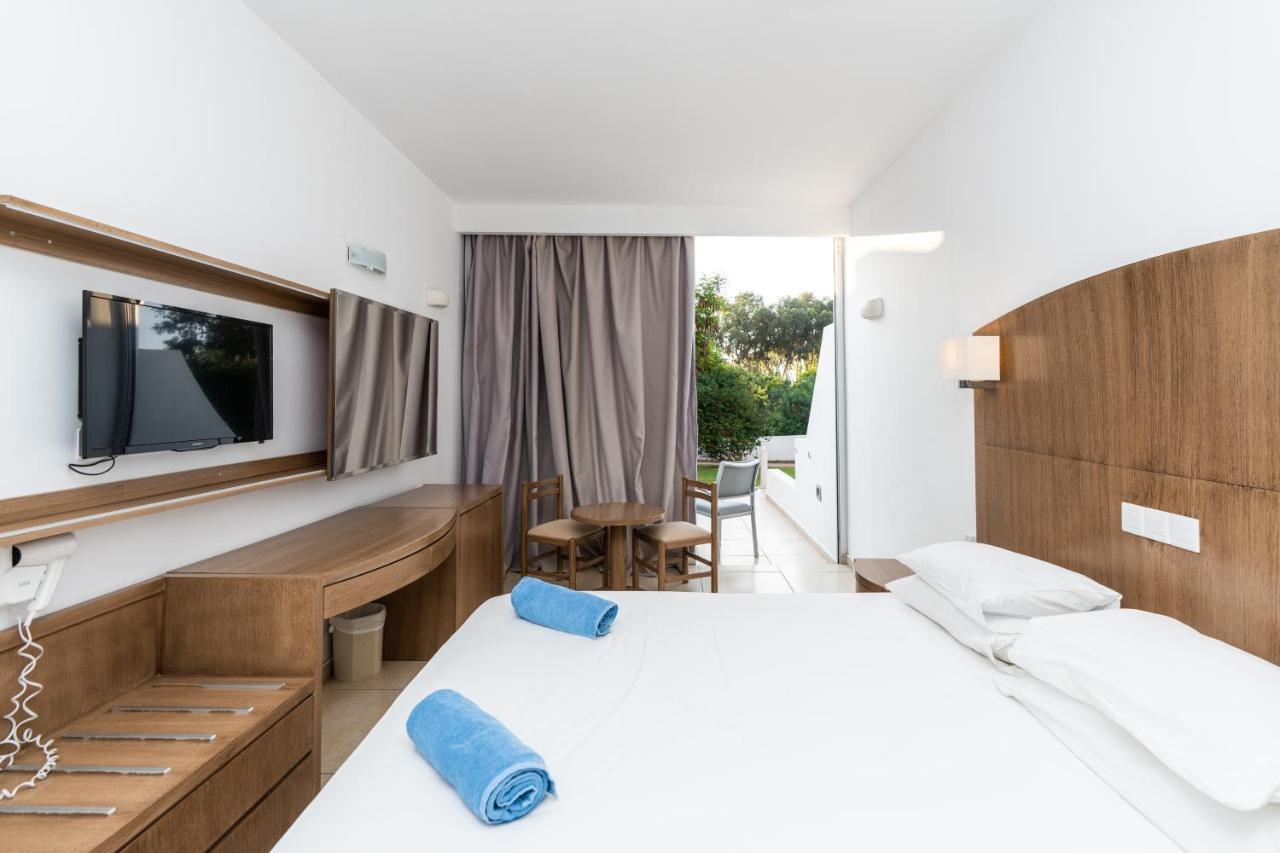 Adelais Bay Hotel بروتاراس المظهر الخارجي الصورة