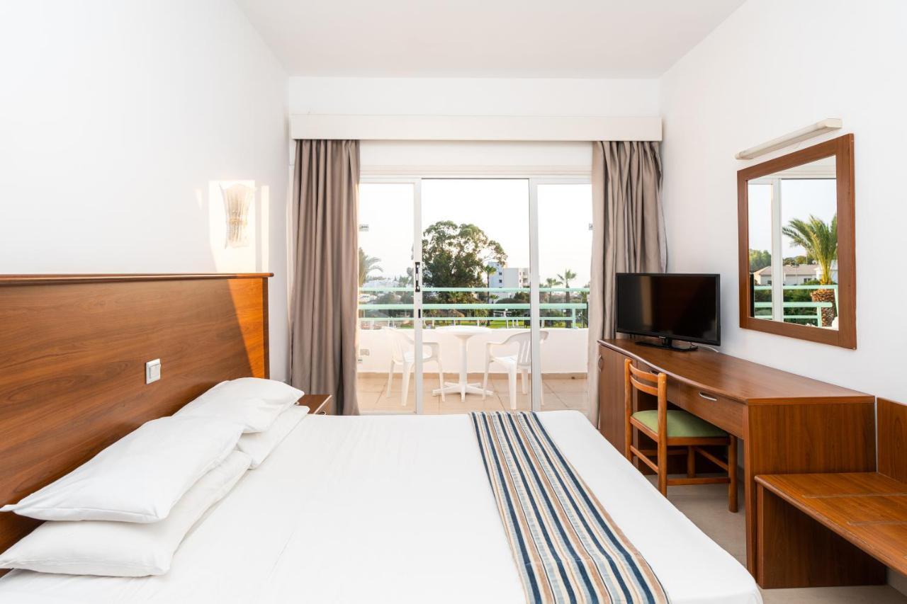 Adelais Bay Hotel بروتاراس المظهر الخارجي الصورة