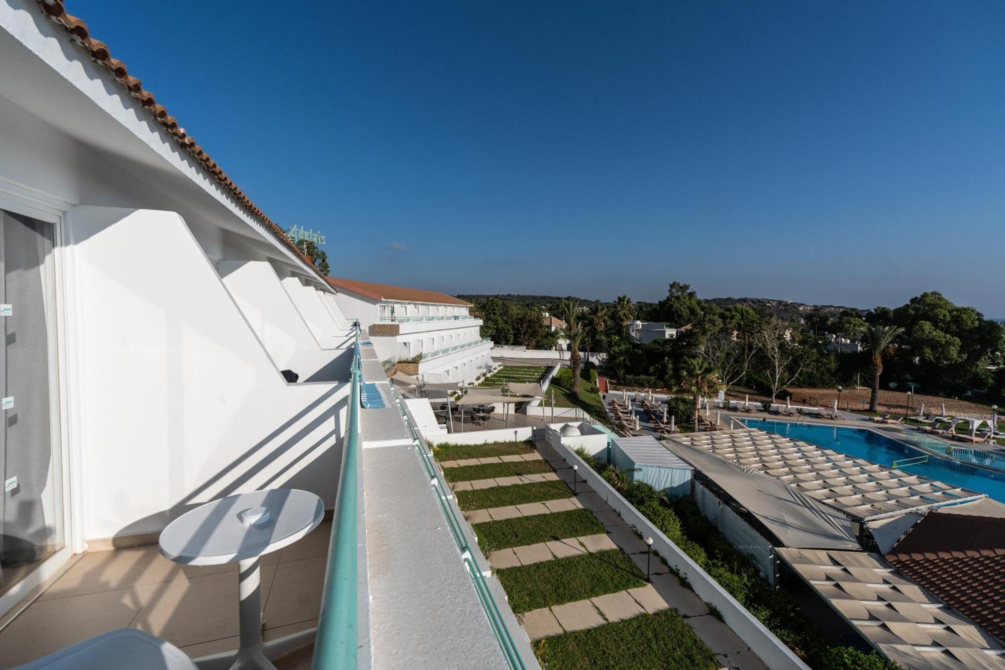 Adelais Bay Hotel بروتاراس المظهر الخارجي الصورة