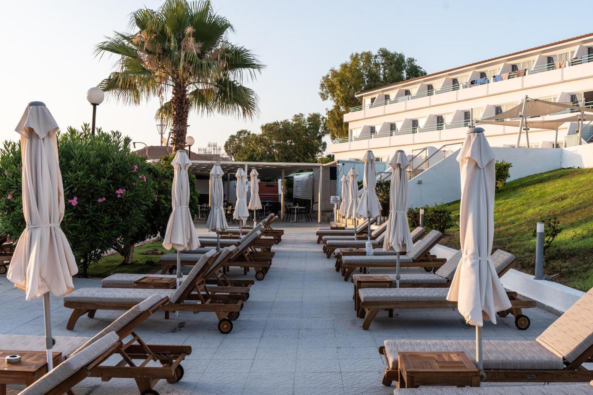 Adelais Bay Hotel بروتاراس المظهر الخارجي الصورة