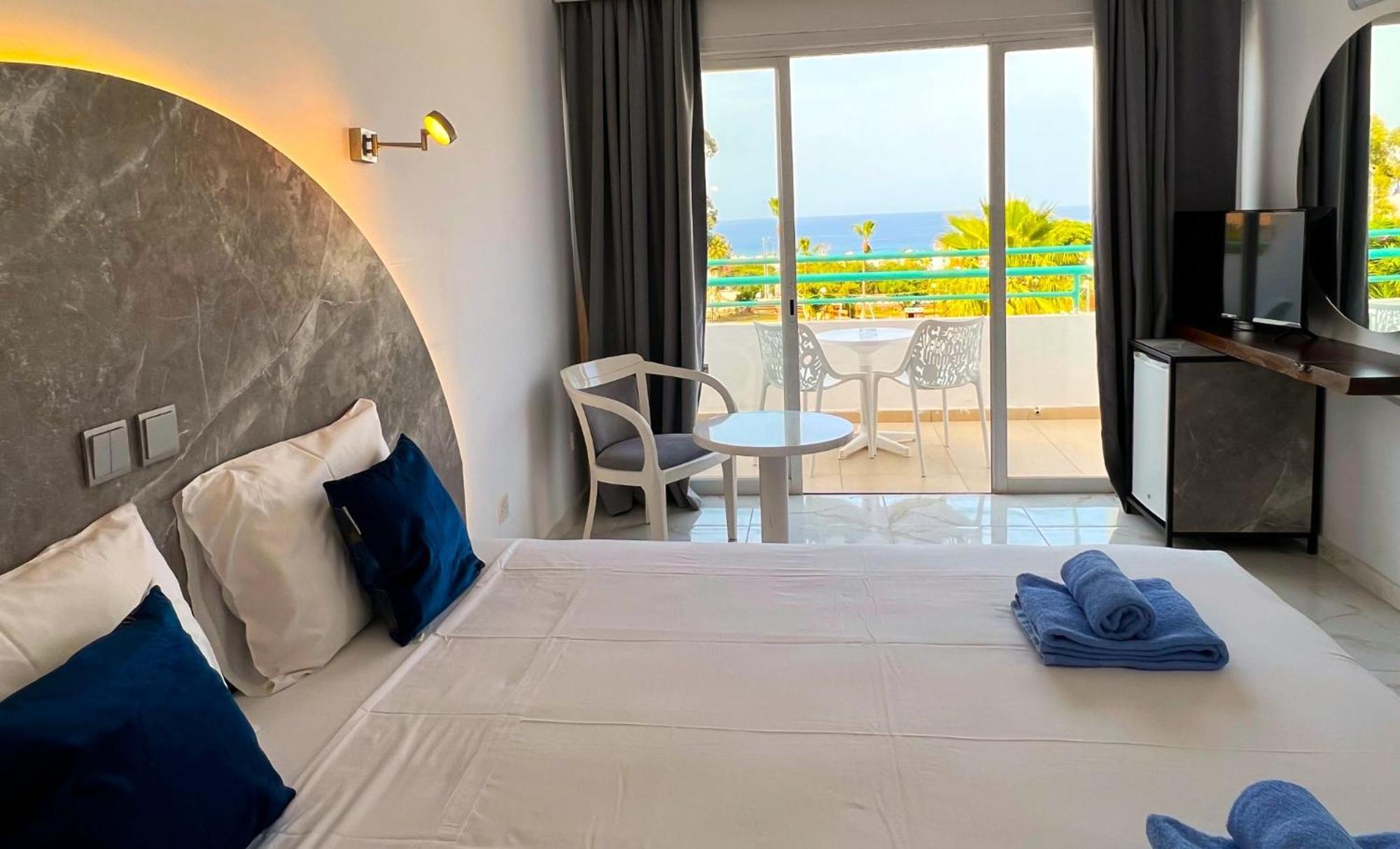 Adelais Bay Hotel بروتاراس المظهر الخارجي الصورة