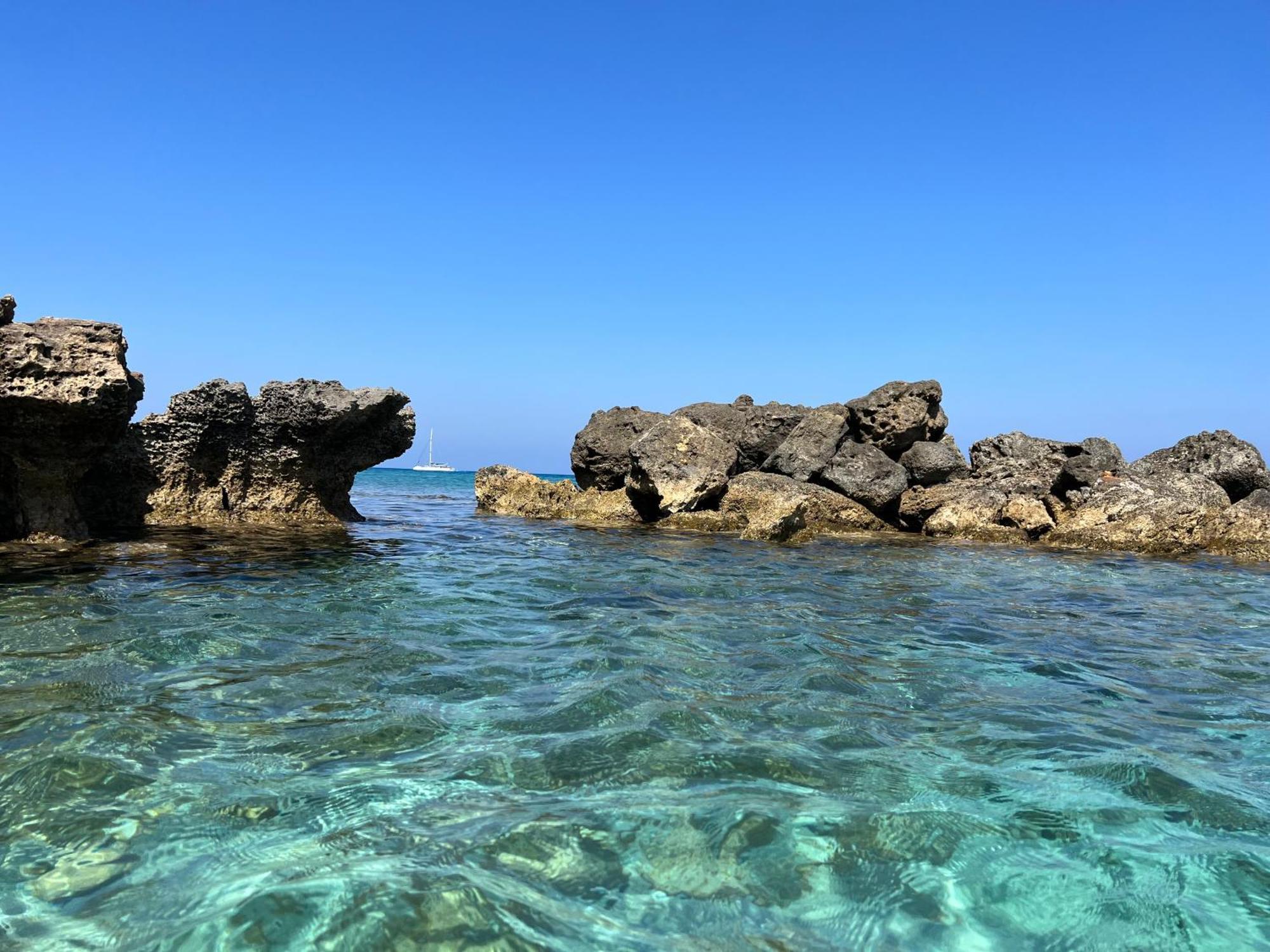 Adelais Bay Hotel بروتاراس المظهر الخارجي الصورة