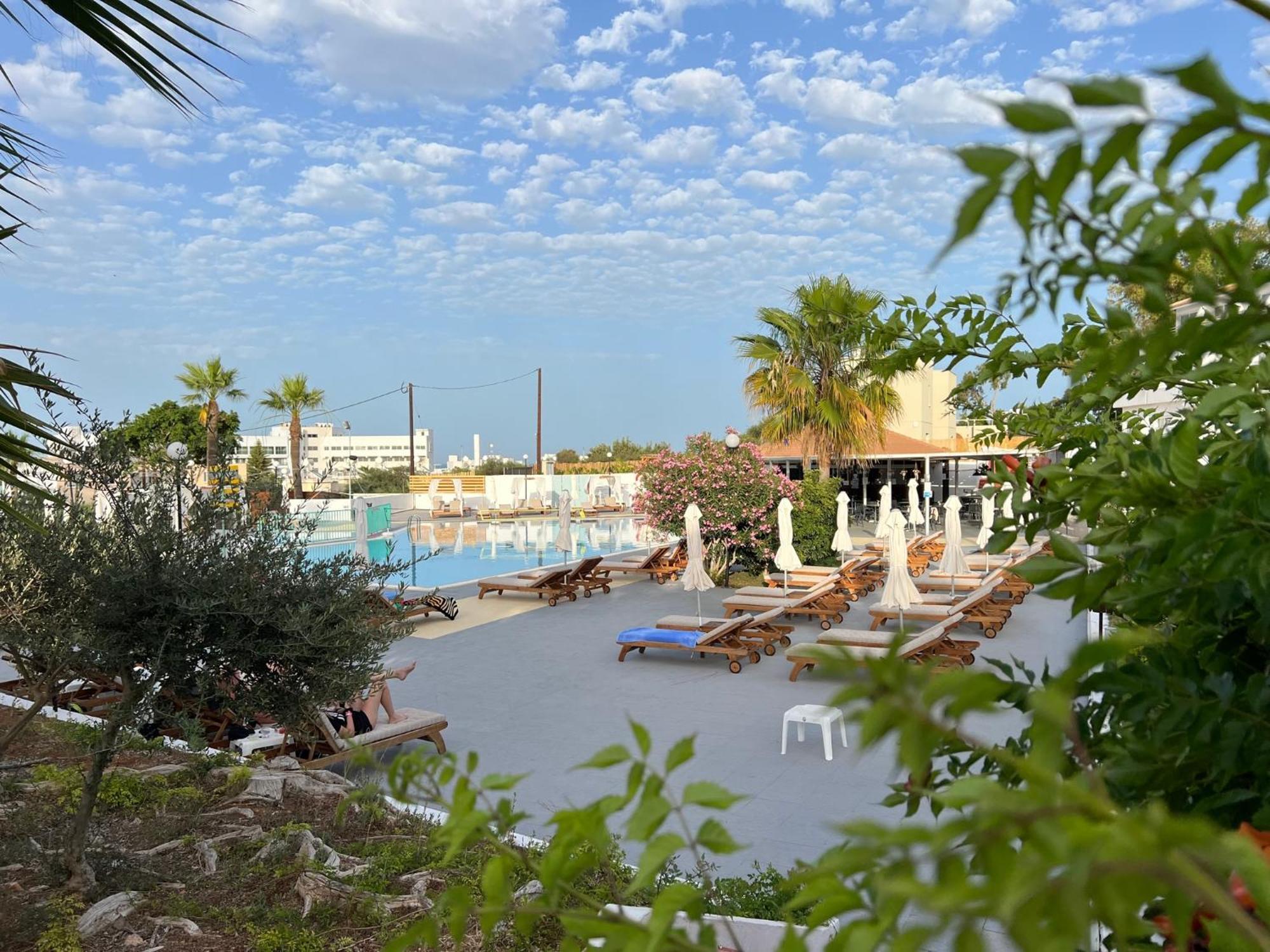 Adelais Bay Hotel بروتاراس المظهر الخارجي الصورة