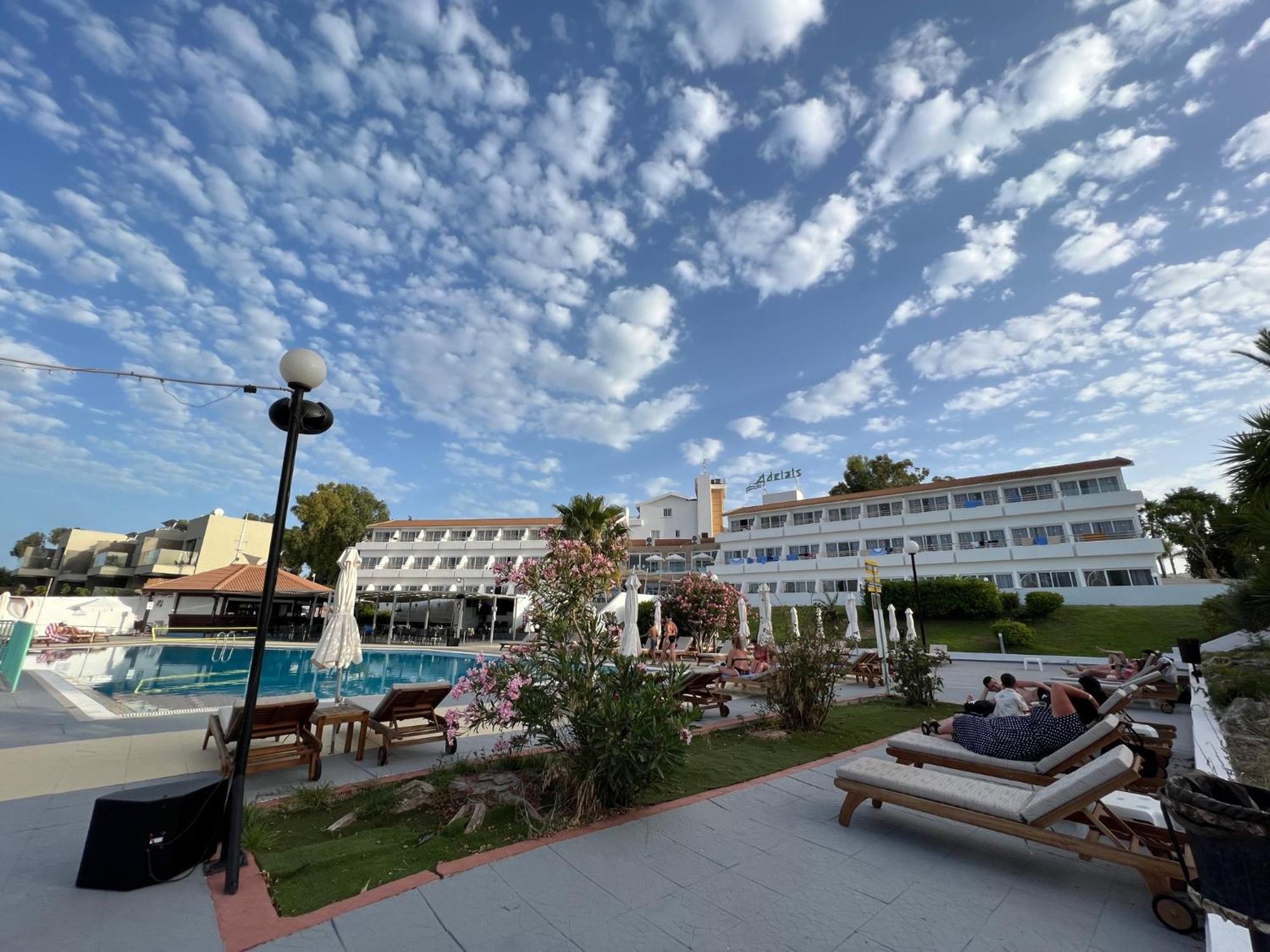 Adelais Bay Hotel بروتاراس المظهر الخارجي الصورة